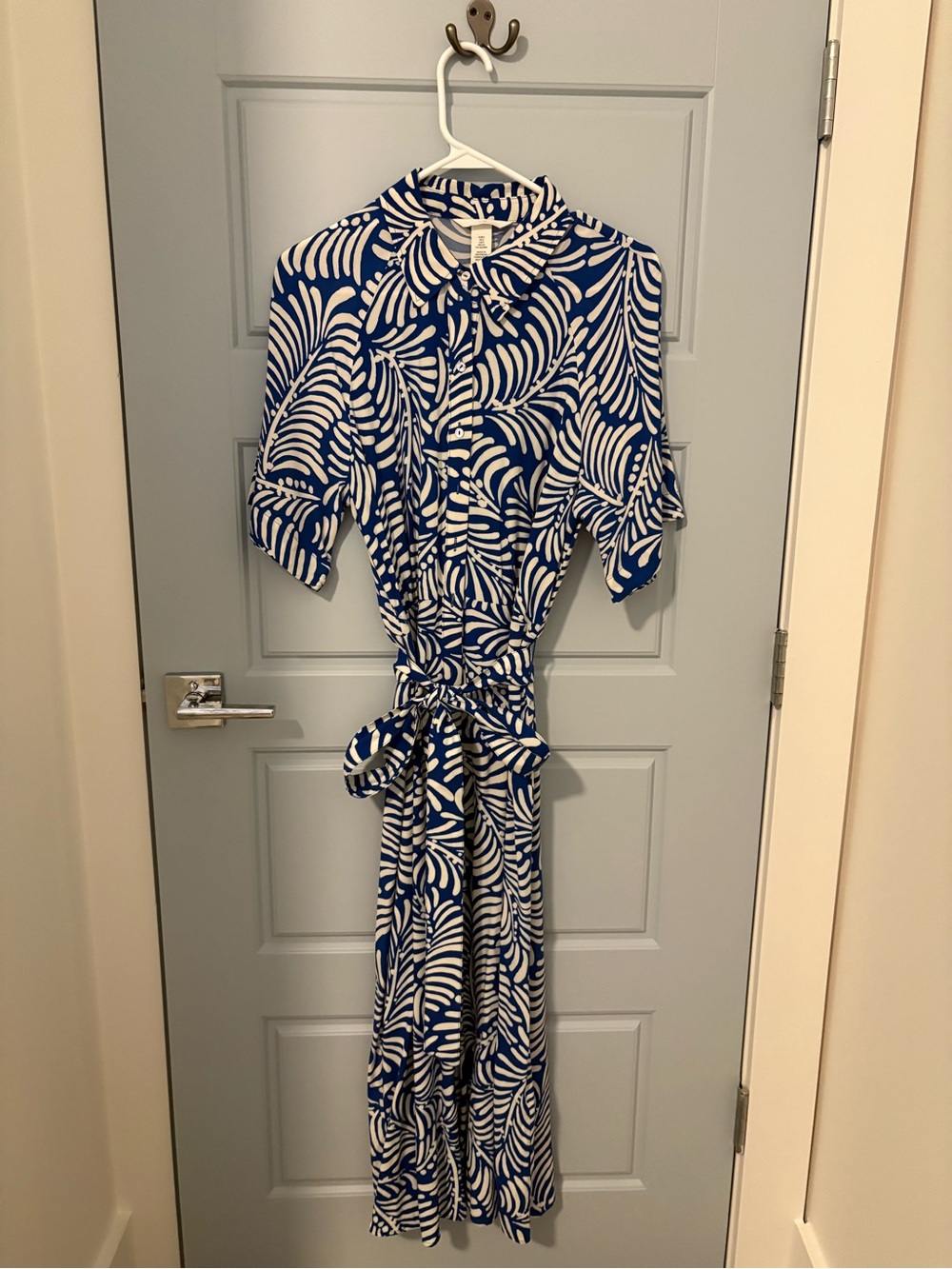 H & M Blue and White Patterned Shirt Dress with Tie Waist